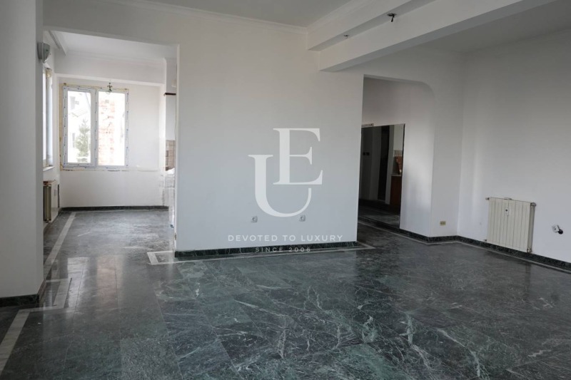 Продава 3-СТАЕН, гр. София, Център, снимка 5 - Апартаменти - 52846674