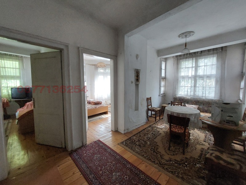 Продава  Етаж от къща област Пазарджик , гр. Велинград , 228 кв.м | 62199456 - изображение [12]