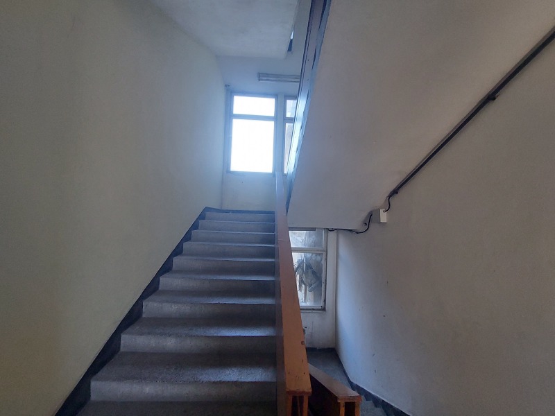 Te koop  Industrie gebouw Veliko Tarnovo , Promisjlena zona - Zapad , 732 m² | 92601771 - afbeelding [3]