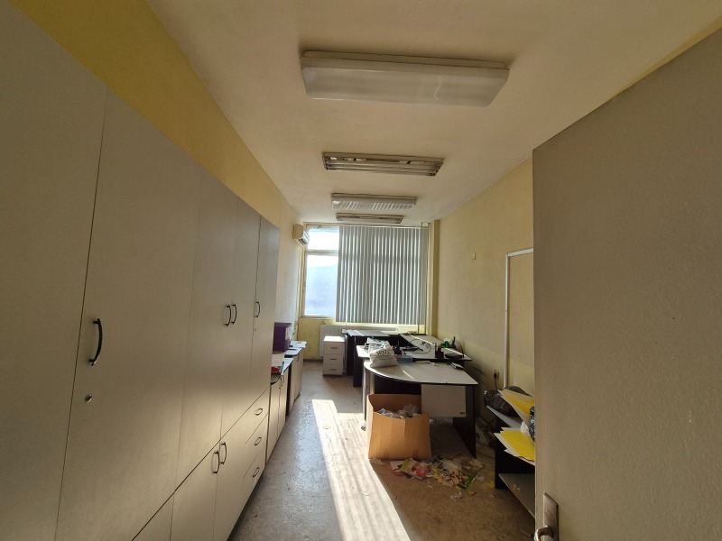 Te koop  Industrie gebouw Veliko Tarnovo , Promisjlena zona - Zapad , 732 m² | 92601771 - afbeelding [8]