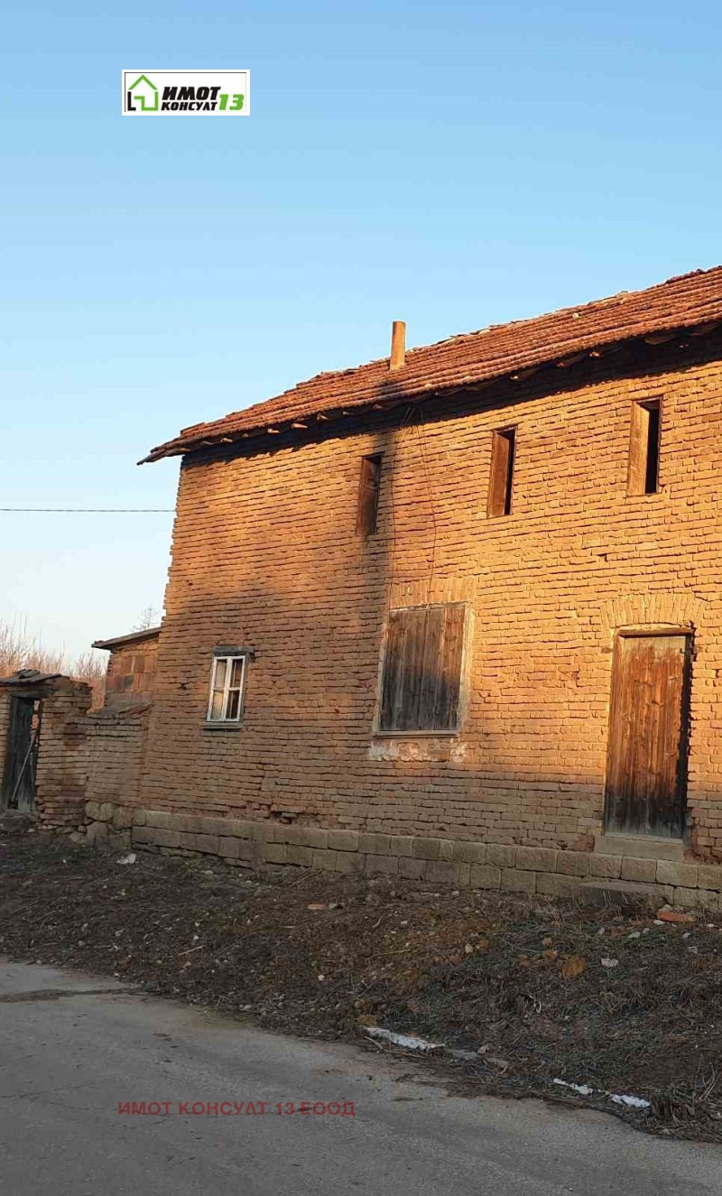 Продава ПАРЦЕЛ в област Плевен, с. Тотлебен - 2200 кв.м / 12 782.30 € » 25 000 лв., ИМОТ КОНСУЛТ 13 ЕООД
