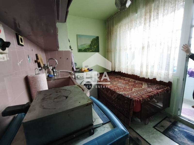 Продава 2-СТАЕН, гр. Ямбол, Граф Игнатиев, снимка 6 - Апартаменти - 53324775