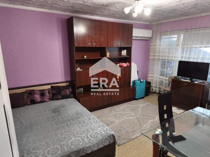 Продава 2-СТАЕН, гр. Ямбол, Граф Игнатиев, снимка 9 - Апартаменти - 53324775
