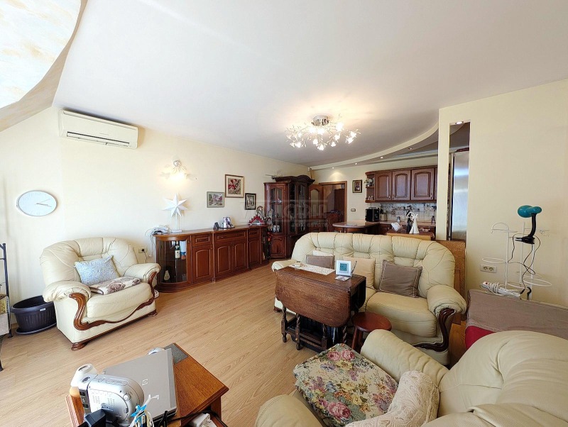 Продава МЕЗОНЕТ в град Велико Търново, Център - 130 кв.м / 215 000 € » 420 503.45 лв., ВТ БЪЛГАРИЯ ООД