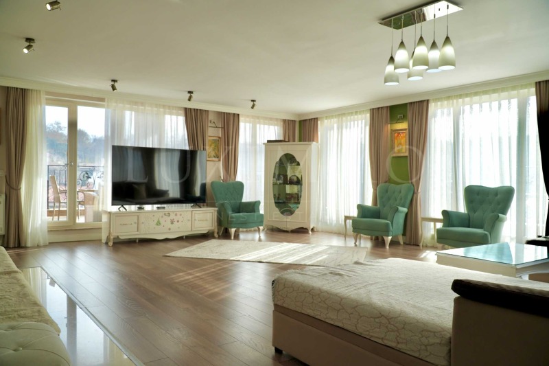Продава МЕЗОНЕТ в град Пловдив, Център - 402 кв.м / 1 050 000 € » 2 053 621.50 лв., ЛУКСИММО ПЛОВДИВ