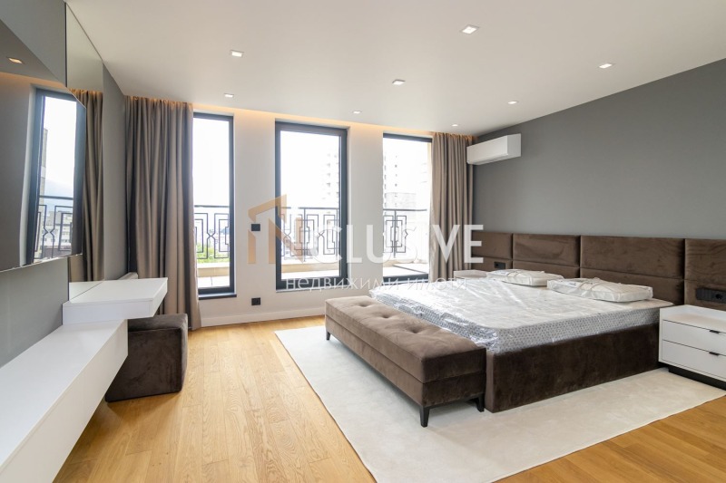 À venda  2 quartos Sofia , Lagera , 270 m² | 45502073 - imagem [15]