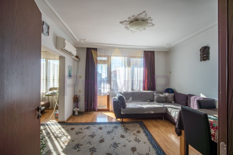 Продава КЪЩА, гр. Айтос, област Бургас, снимка 11 - Къщи - 53316684