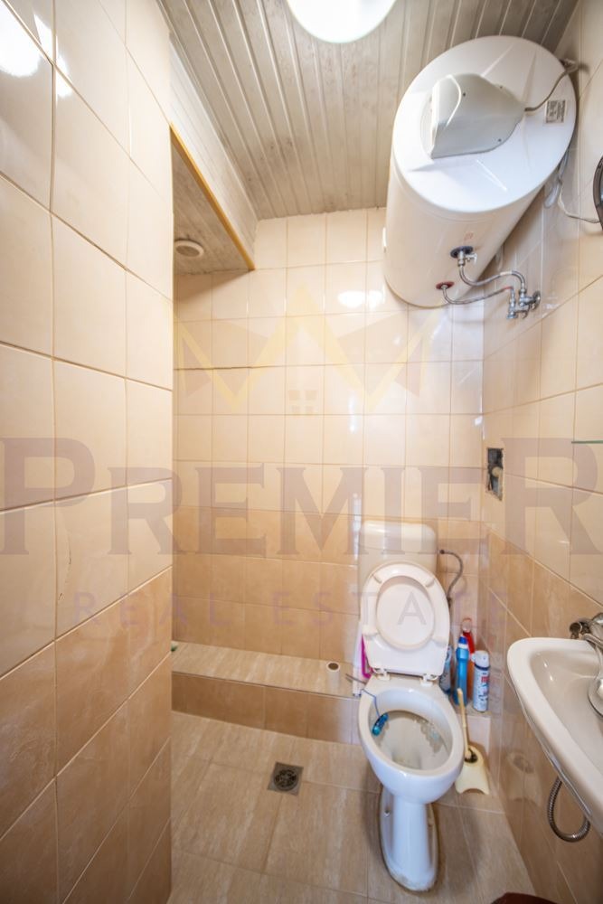 Продава КЪЩА, гр. Айтос, област Бургас, снимка 6 - Къщи - 53316684