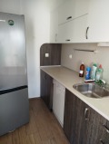 Продава ЕТАЖ ОТ КЪЩА, гр. Шумен, Център, снимка 2