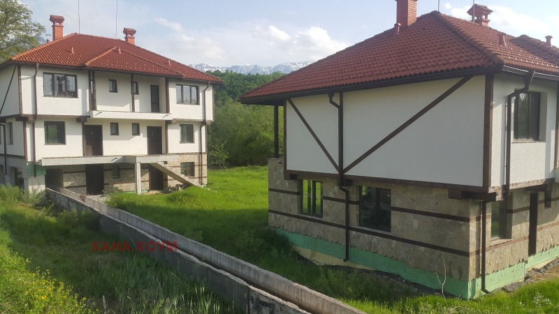 Продава КЪЩА в област Ловеч, гр. Априлци - 560 кв.м / 327 600 € » 640 729.91 лв., ХАНА ХОУМ