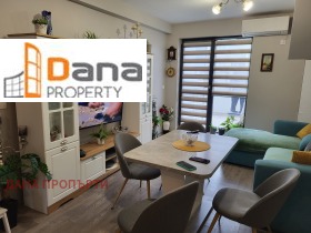 2 dormitoare Grand Mol, Varna