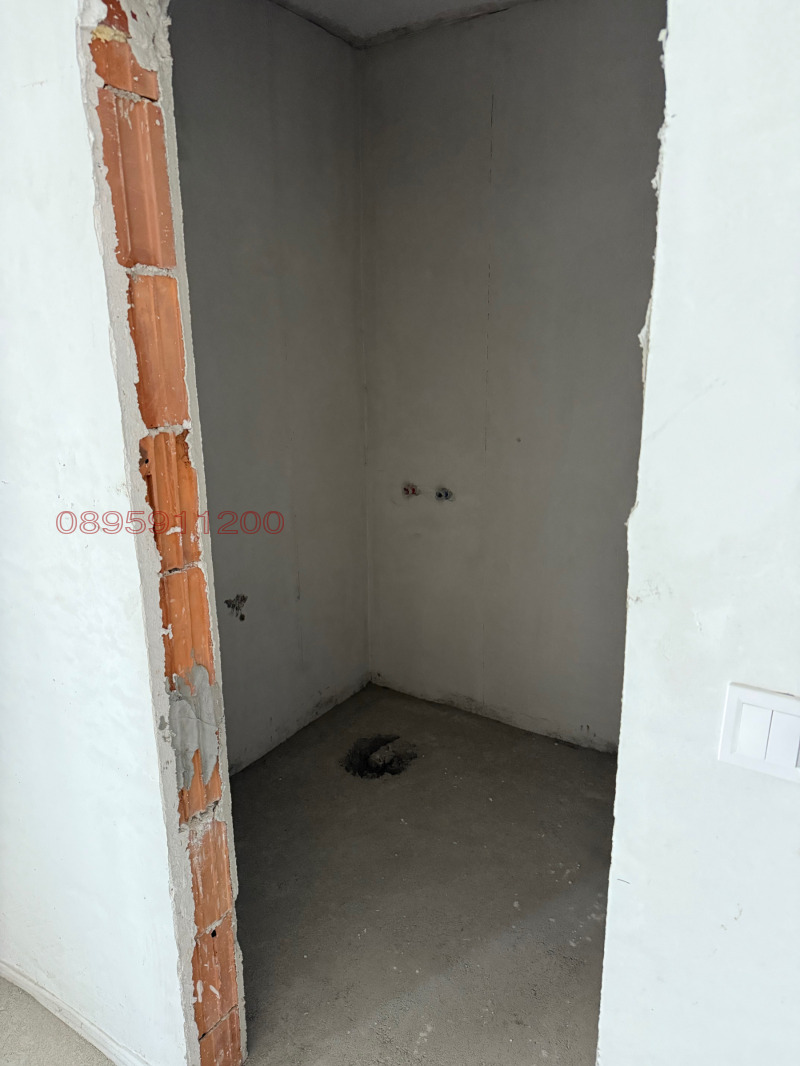 Продава  2-стаен град Пловдив , Остромила , 100 кв.м | 32136269 - изображение [13]