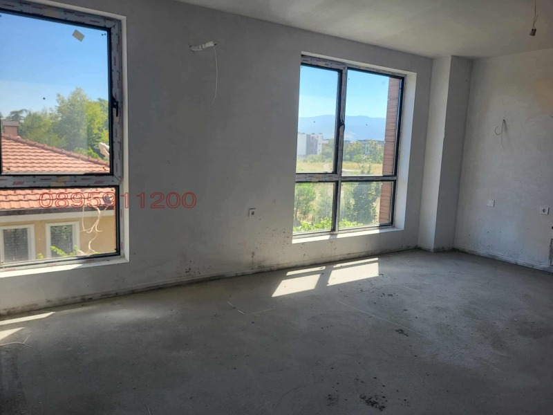 Продава  2-стаен град Пловдив , Остромила , 100 кв.м | 32136269 - изображение [4]