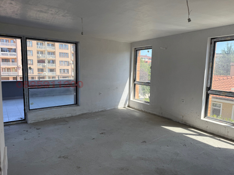 Продава  2-стаен град Пловдив , Остромила , 100 кв.м | 32136269 - изображение [9]