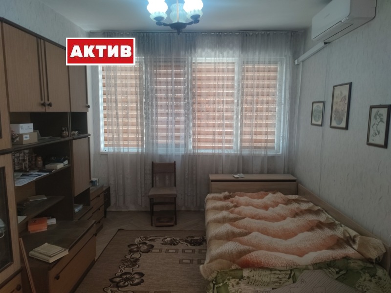 Продава 3-СТАЕН, гр. Търговище, Вароша, снимка 7 - Aпартаменти - 49167566