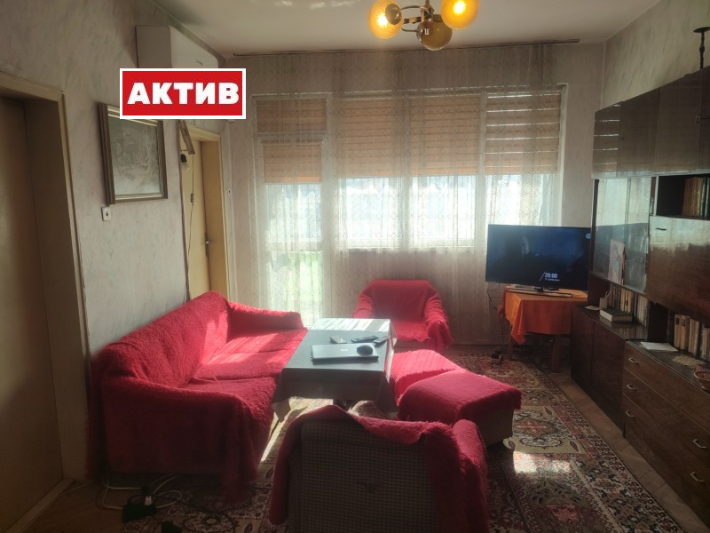 Продава 3-СТАЕН, гр. Търговище, Вароша, снимка 3 - Aпартаменти - 49167566