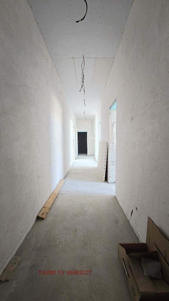 À vendre  3 chambres Varna , k.k. Sv.Sv. Konstantin i Elena , 152 m² | 89533224