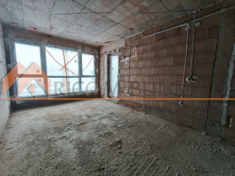 Продава МНОГОСТАЕН, гр. Варна, Бриз, снимка 3 - Апартаменти - 53271761