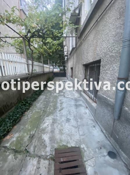 Продава  Етаж от къща град Пловдив , Христо Смирненски , 130 кв.м | 21340000 - изображение [14]