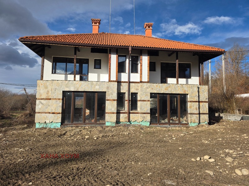 Продава КЪЩА, гр. Априлци, област Ловеч, снимка 7 - Къщи - 53097845