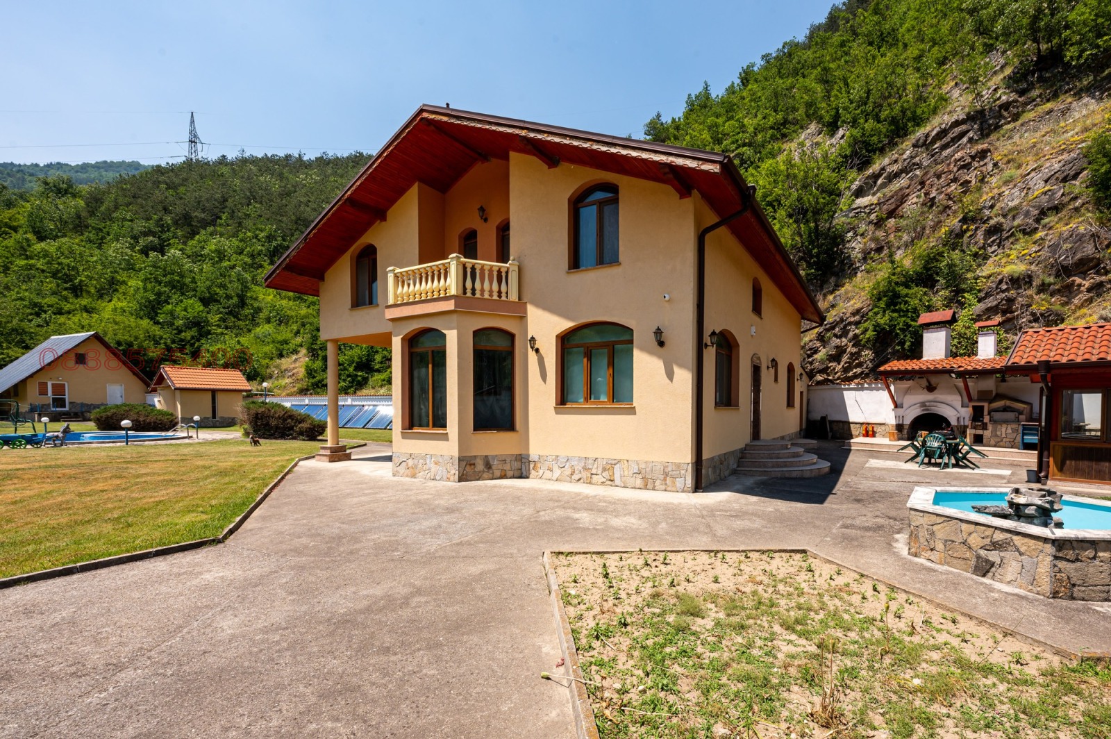 Продава ВИЛА, с. Михалково, област Смолян, снимка 3 - Вили - 55092504