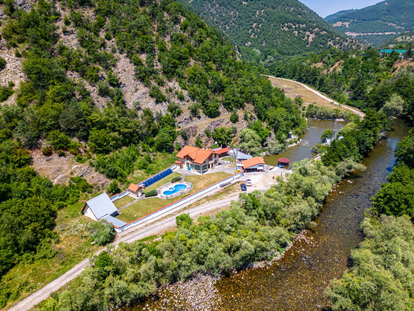 Продава ВИЛА, с. Михалково, област Смолян, снимка 2 - Вили - 55092504