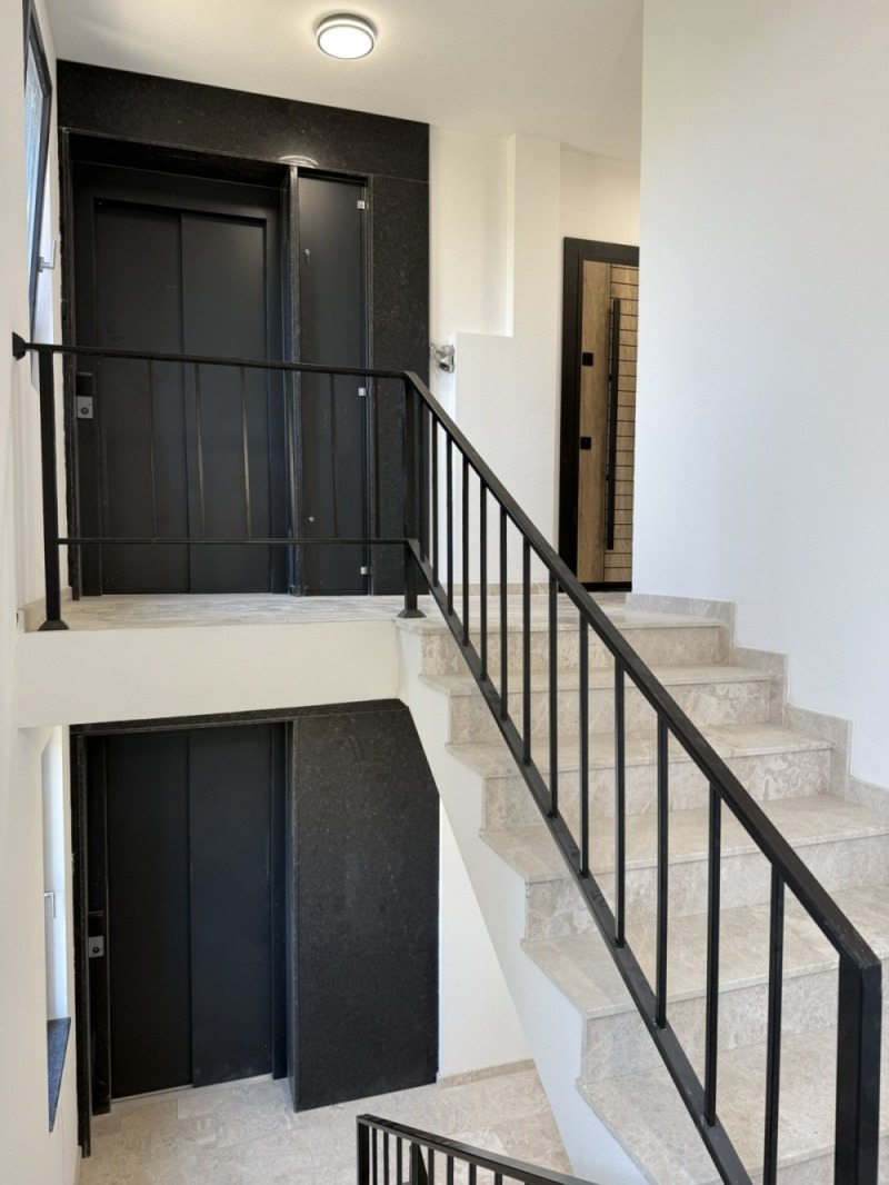 Продава  2-стаен област Пловдив , гр. Хисаря , 205 кв.м | 80026859 - изображение [3]