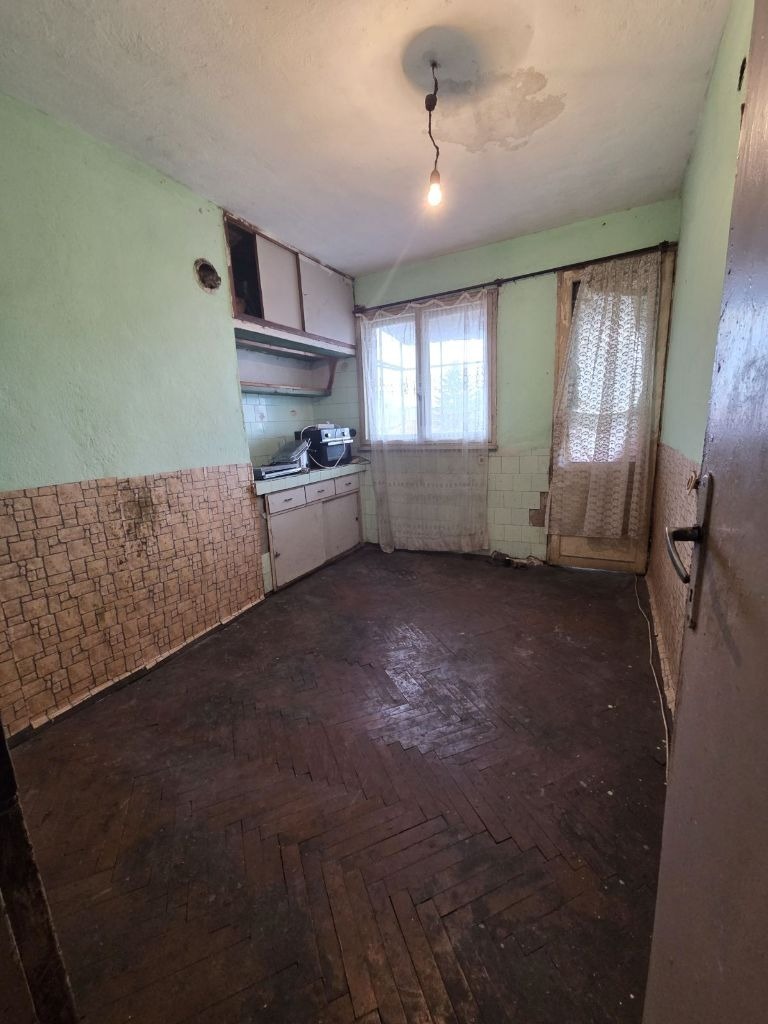 Продава  3-стаен град Кюстендил , Център , 100 кв.м | 50105706 - изображение [5]
