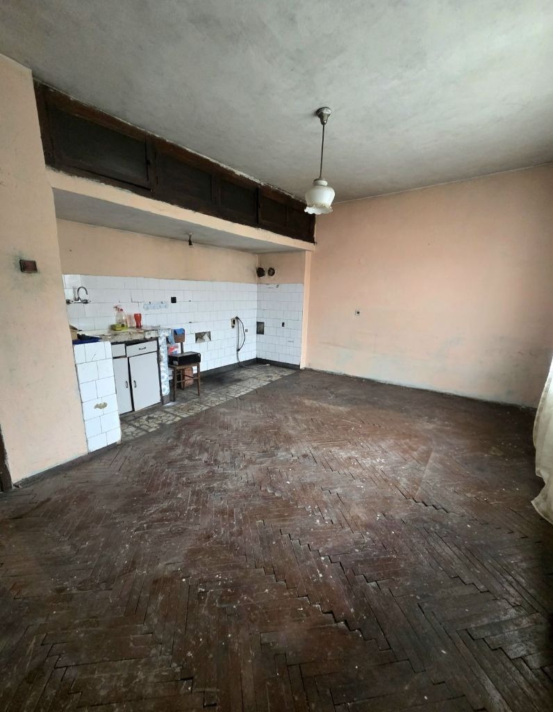 Продава  3-стаен град Кюстендил , Център , 100 кв.м | 50105706 - изображение [4]