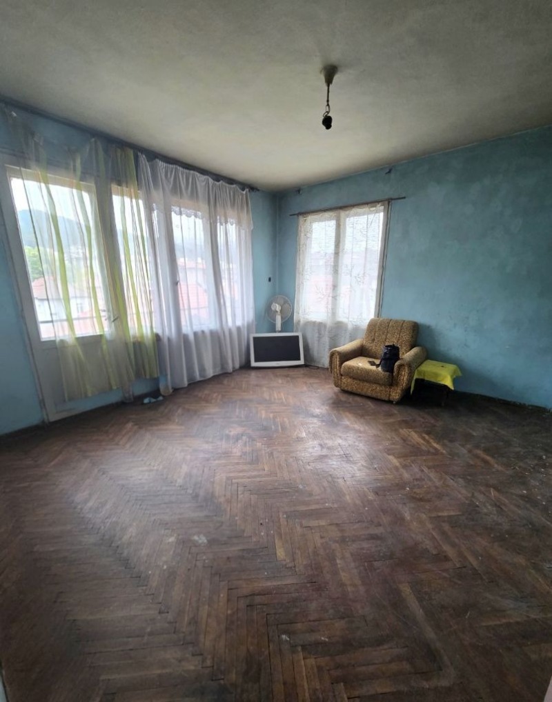 Продава  3-стаен град Кюстендил , Център , 100 кв.м | 50105706 - изображение [3]