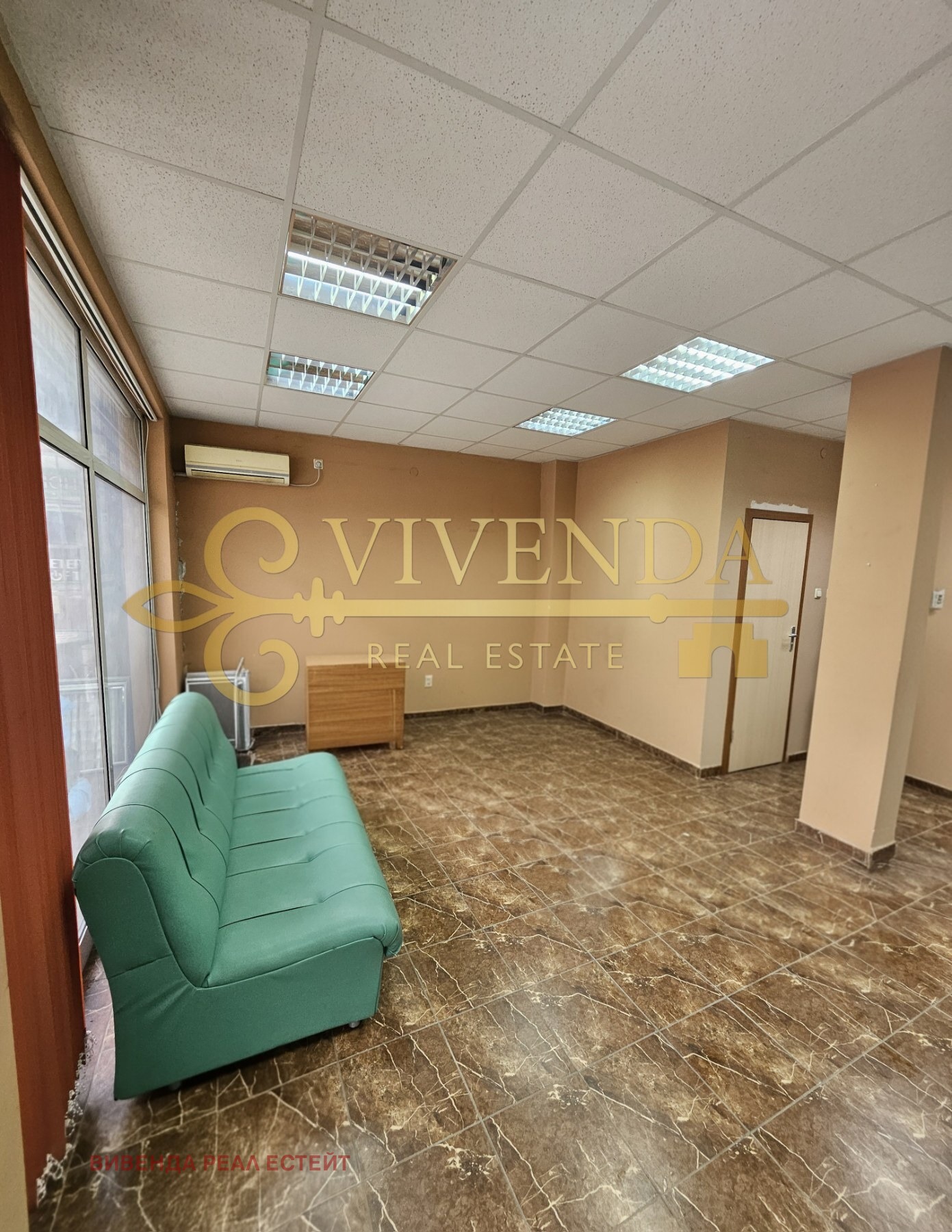 Продава МАГАЗИН, гр. Плевен, Широк център, снимка 2 - Магазини - 53679912