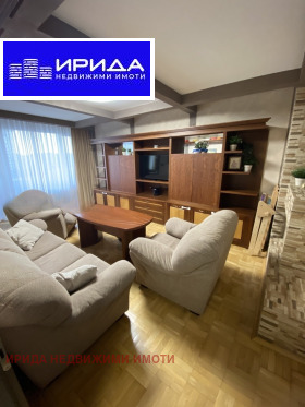 3 спаваће собе Младост 3, Софија 1