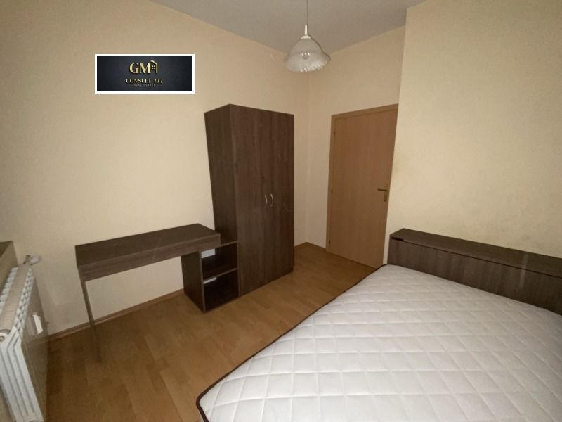 Продава 3-СТАЕН, гр. Плевен, Идеален център