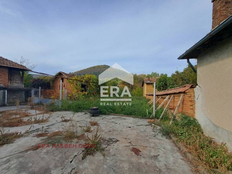 Продава КЪЩА, с. Реселец, област Плевен, снимка 3 - Къщи - 52210531