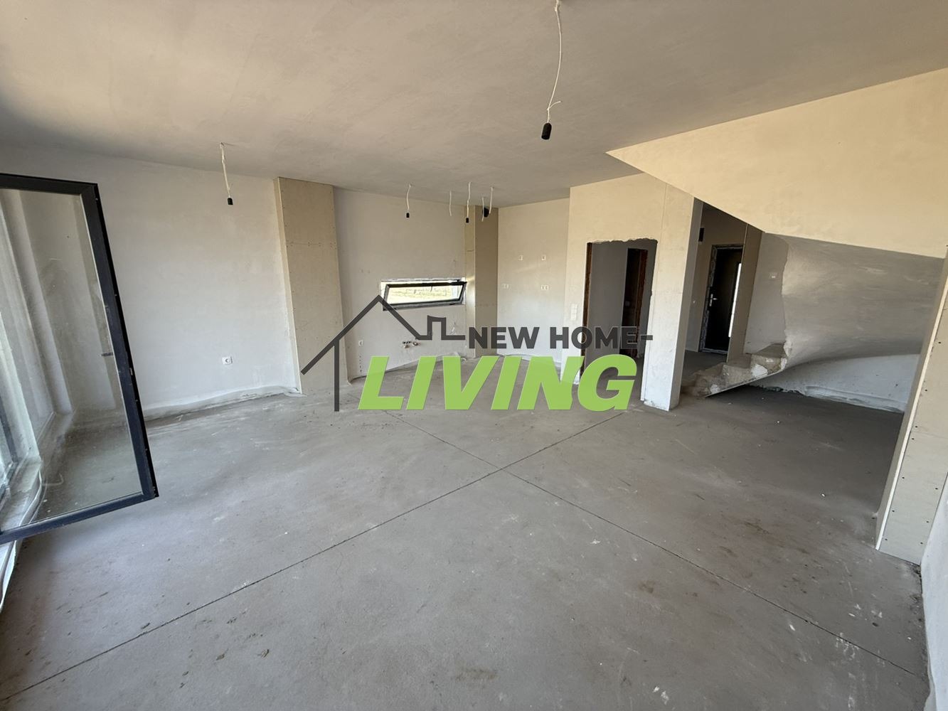 Продава КЪЩА, с. Първенец, област Пловдив, снимка 2 - Къщи - 51337515