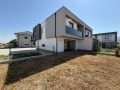 Продава КЪЩА, област Пловдив, с. Първенец • 235000 € • 94556623 — Holmes.bg