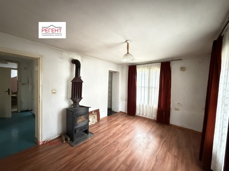 Продава 2-СТАЕН, гр. Габрово, Център, снимка 2 - Апартаменти - 53516927