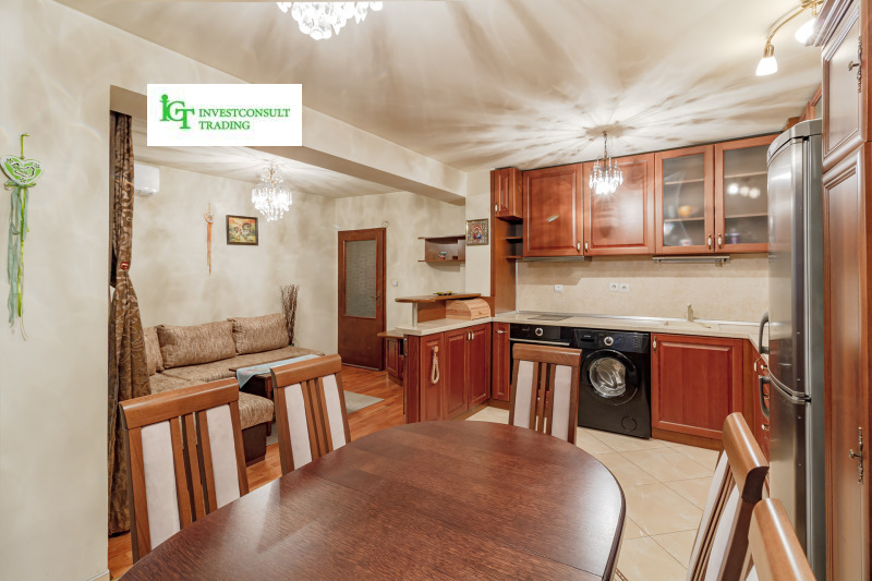 Продава 3-СТАЕН, гр. София, Оборище, снимка 5 - Апартаменти - 52180005