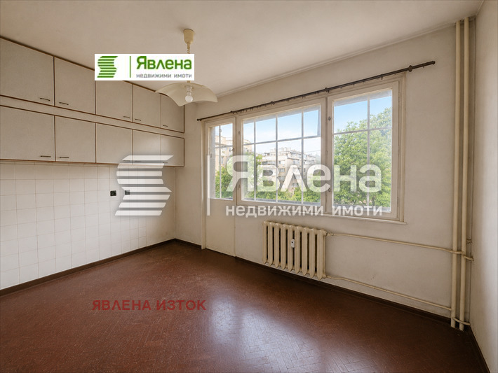Продава 3-СТАЕН, гр. София, Иван Вазов, снимка 9 - Апартаменти - 55730408