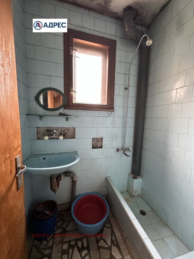 Продава КЪЩА, с. Обнова, област Плевен, снимка 14 - Къщи - 52600547