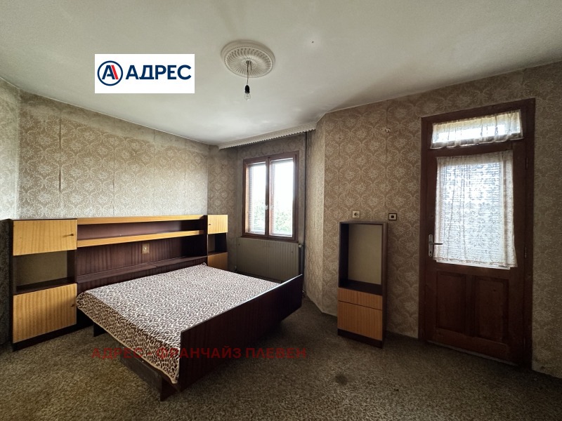 Продава КЪЩА, с. Обнова, област Плевен, снимка 11 - Къщи - 52600547