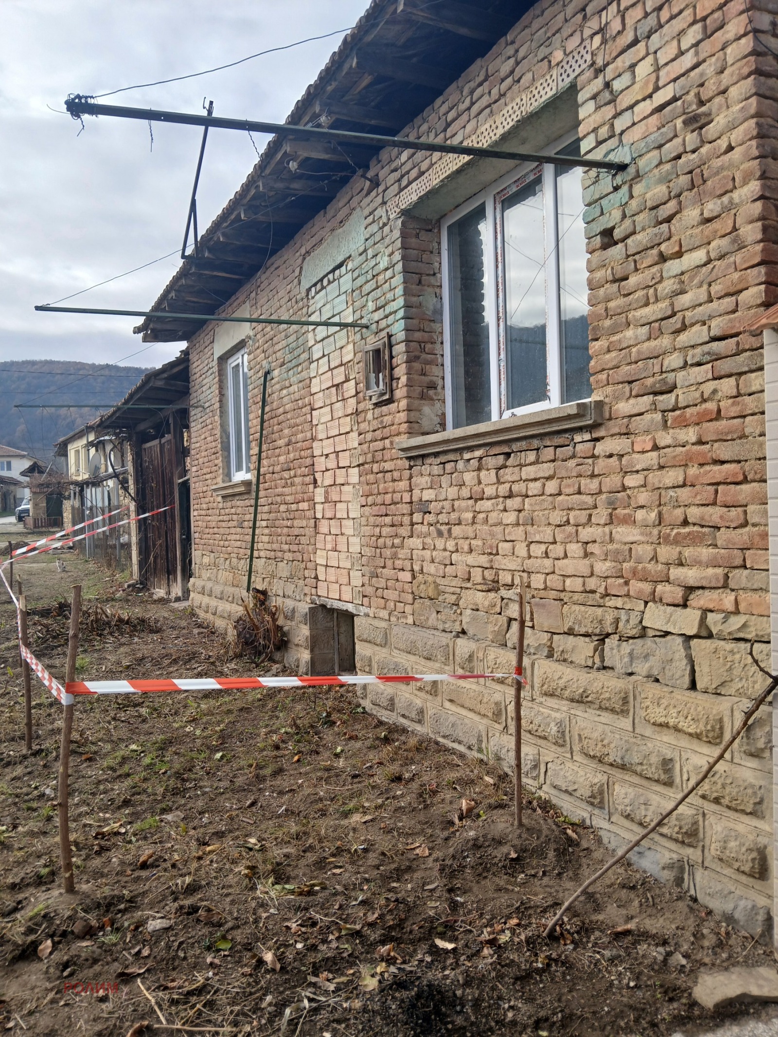 Продава КЪЩА, с. Ряховците, област Габрово, снимка 2 - Къщи - 48012285