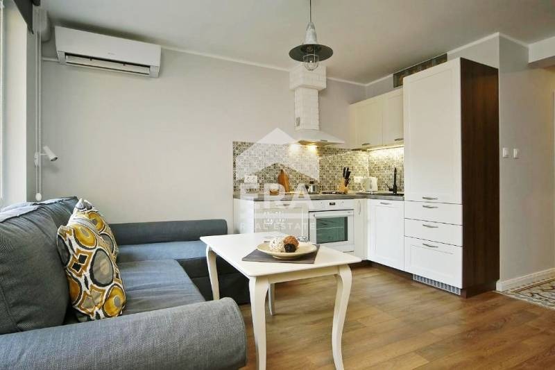 Продава  2-стаен град София , Център , 96 кв.м | 98922175 - изображение [8]
