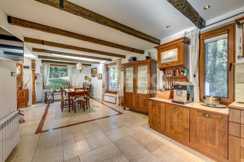 Продава КЪЩА, гр. София, с. Бистрица, снимка 11 - Къщи - 53154059