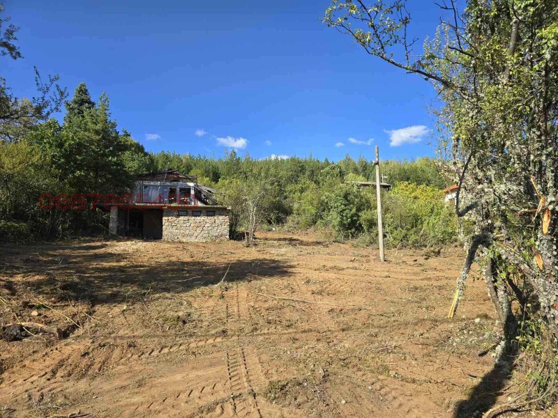 Продава ВИЛА, с. Горна Диканя, област Перник