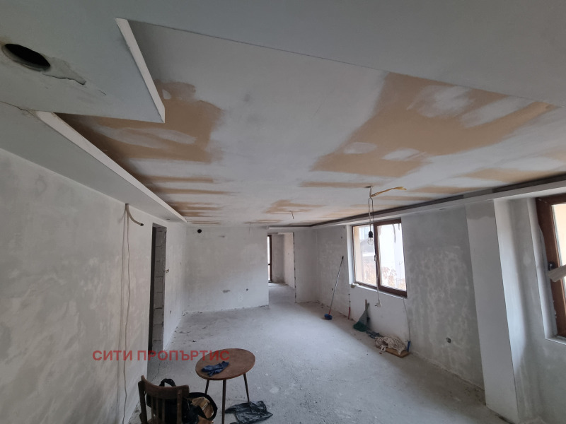 Продава 3-СТАЕН в град Благоевград, Широк център - 84 кв.м / 86 000 € » 168 201.38 лв., СИТИ ПРОПЪРТИС