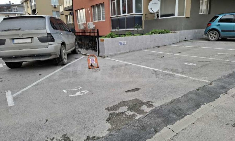 Продава ПАРКОМЯСТО в град Варна, Кайсиева градина - 8 кв.м / 11 000 € » 21 514.13 лв., СУПРИММО - ОФИС ВАРНА