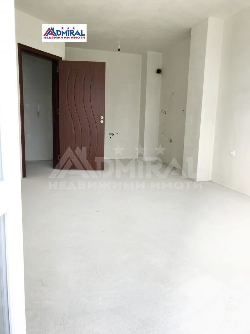 Продава 2-СТАЕН, гр. Бургас, Славейков, снимка 2 - Апартаменти - 53390270