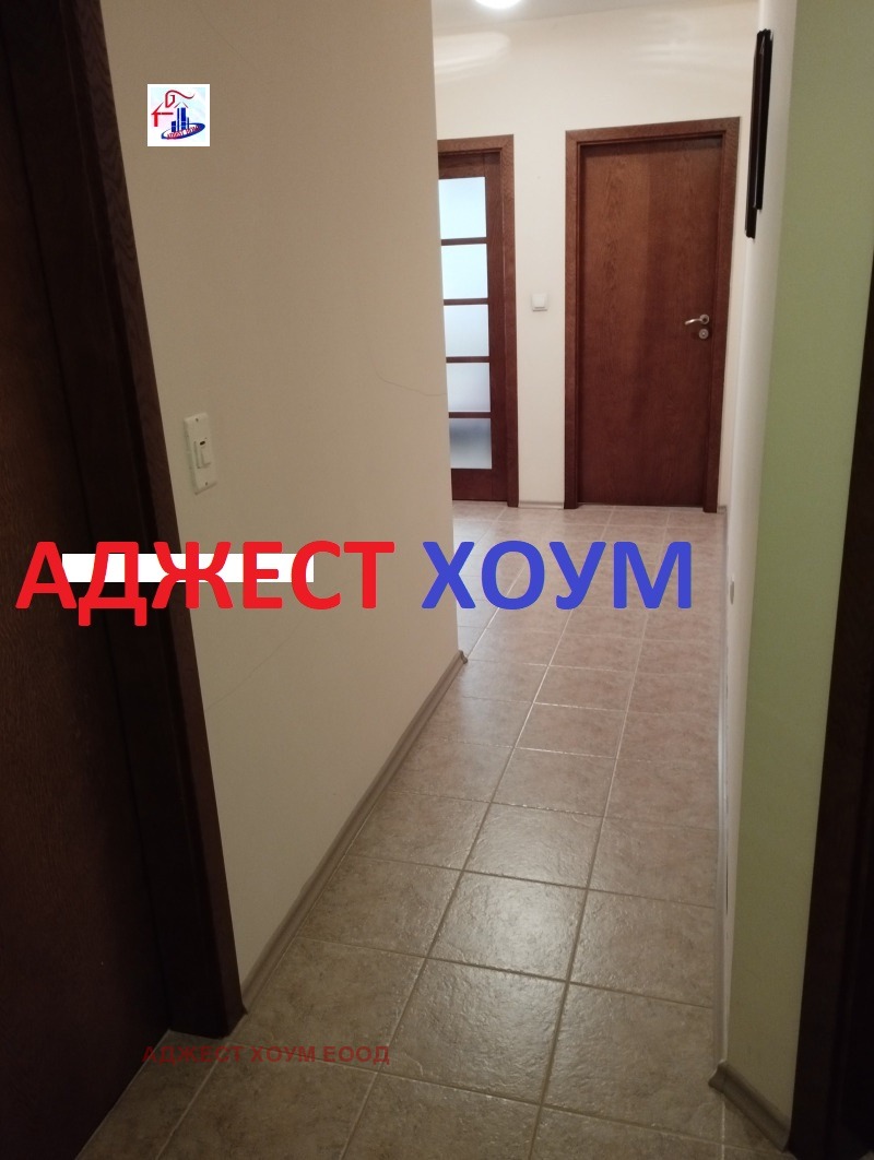 Продава 3-СТАЕН, гр. Шумен, Център, снимка 6 - Aпартаменти - 49525032