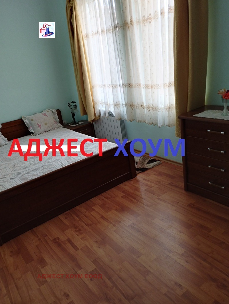 Продава 3-СТАЕН, гр. Шумен, Център, снимка 2 - Aпартаменти - 49525032